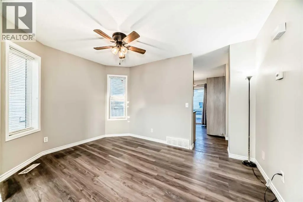 121 Martin Crossing Manor NE