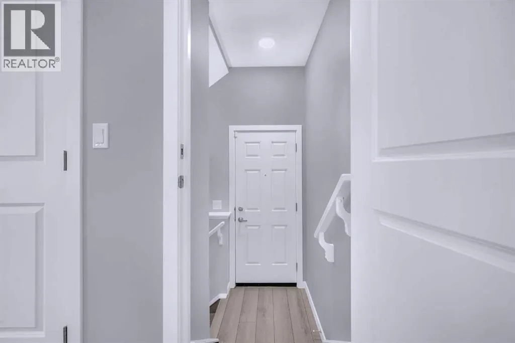 154 Silver Spruce Grove SW