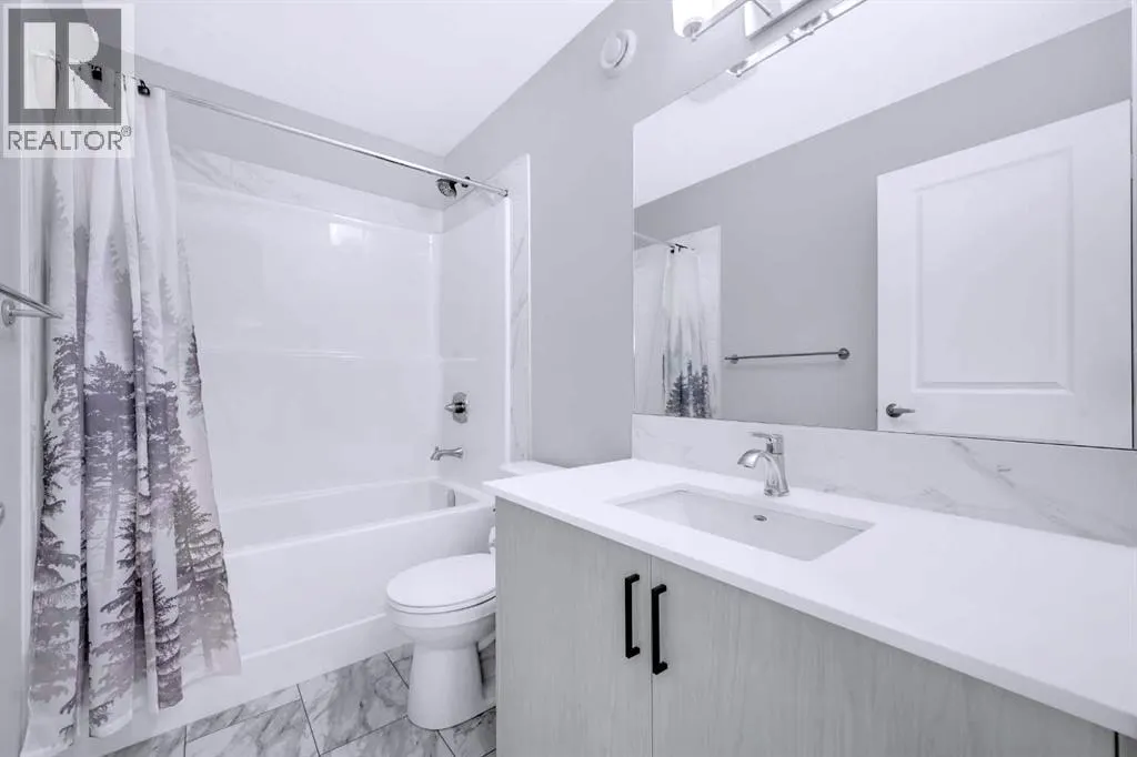 154 Silver Spruce Grove SW