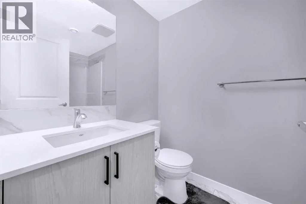 154 Silver Spruce Grove SW