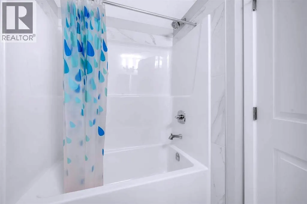 154 Silver Spruce Grove SW