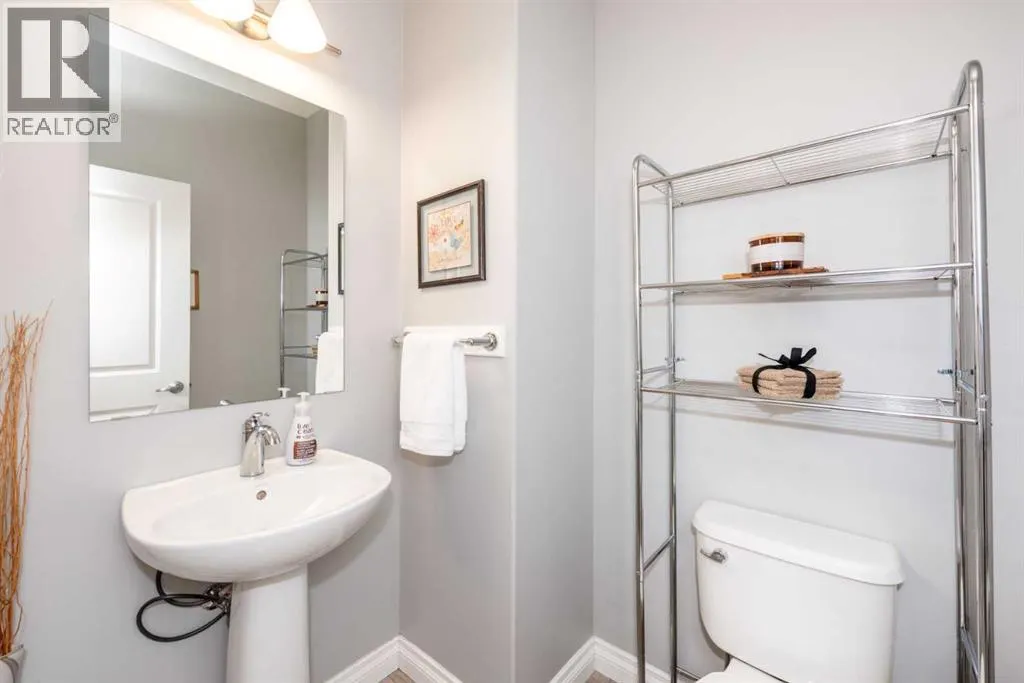 67 Auburn Sound Manor SE