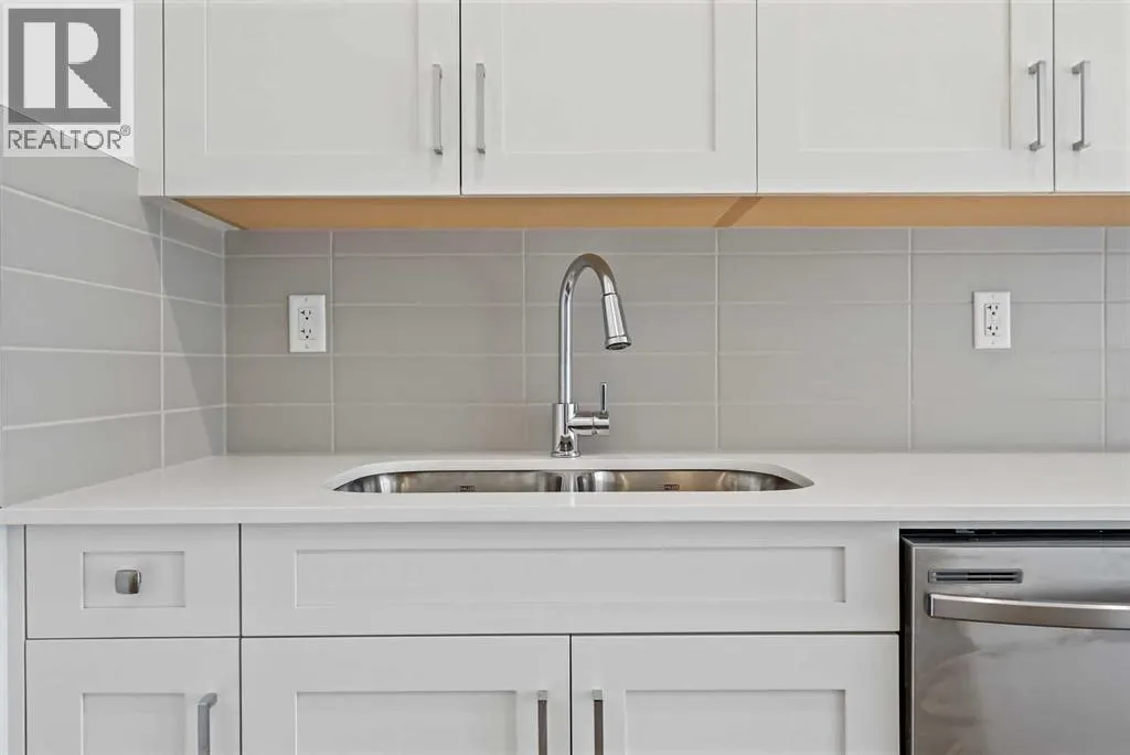 5207, 200 Seton Circle SE