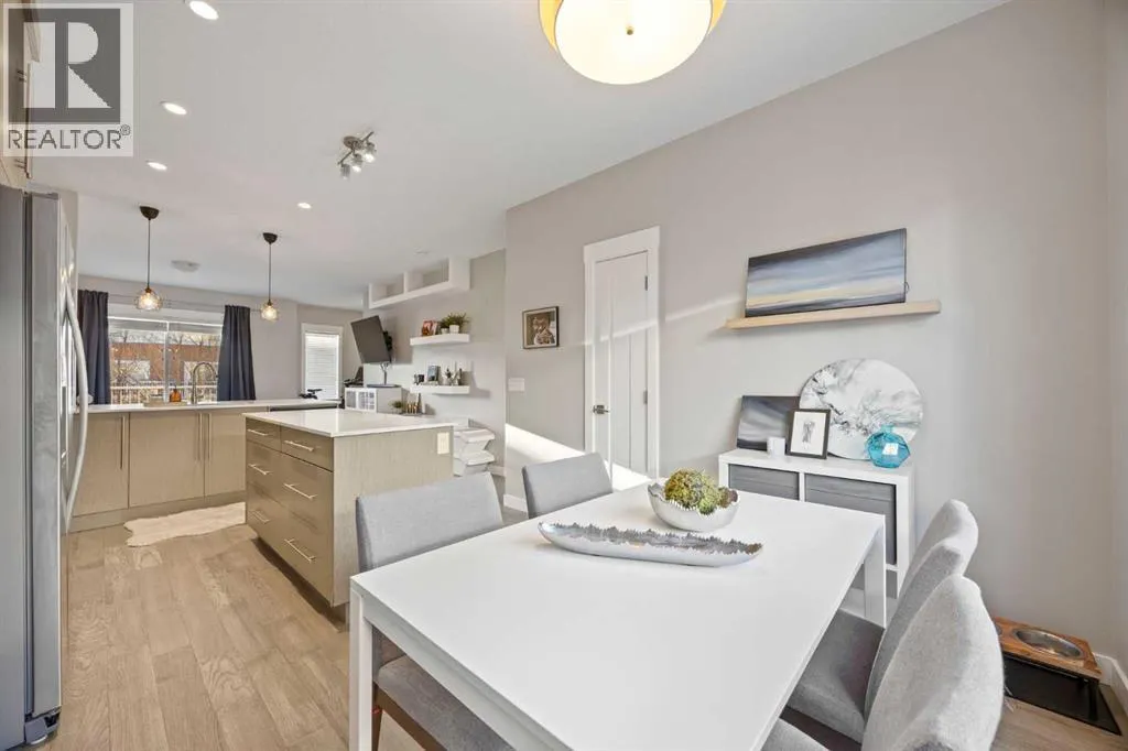 58, 111 Rainbow Falls Gate