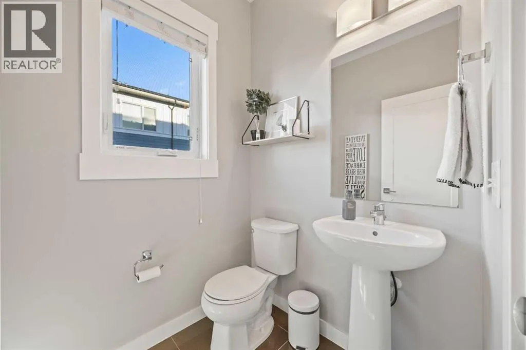 58, 111 Rainbow Falls Gate