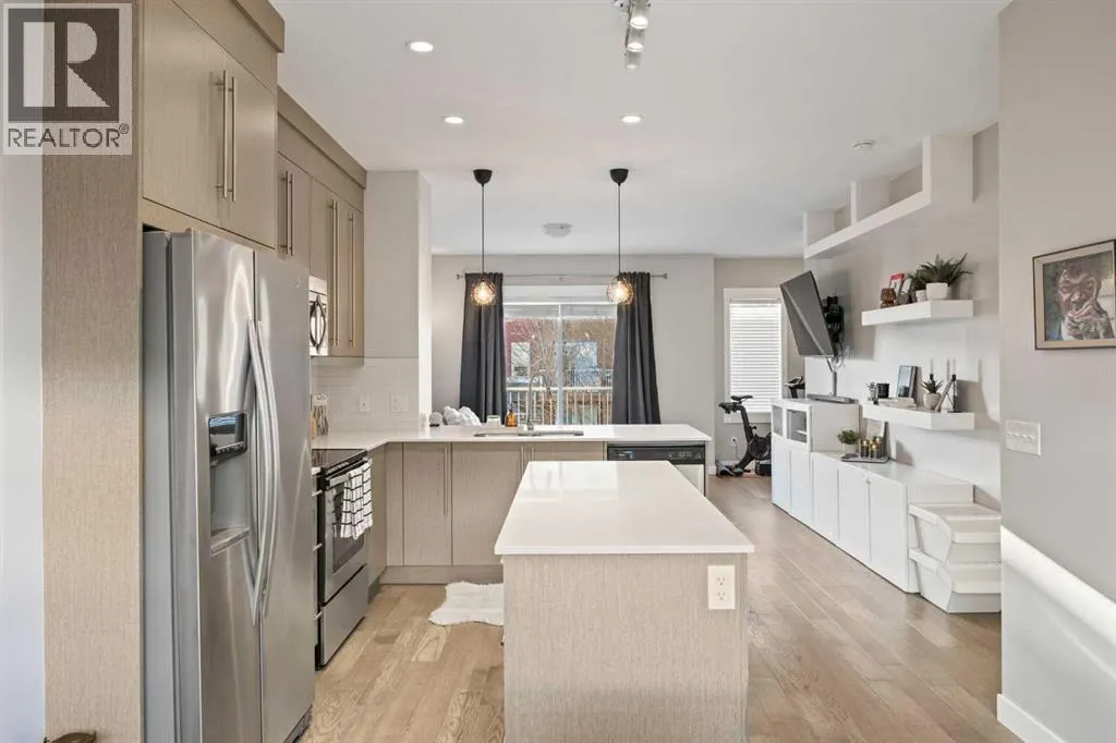 58, 111 Rainbow Falls Gate