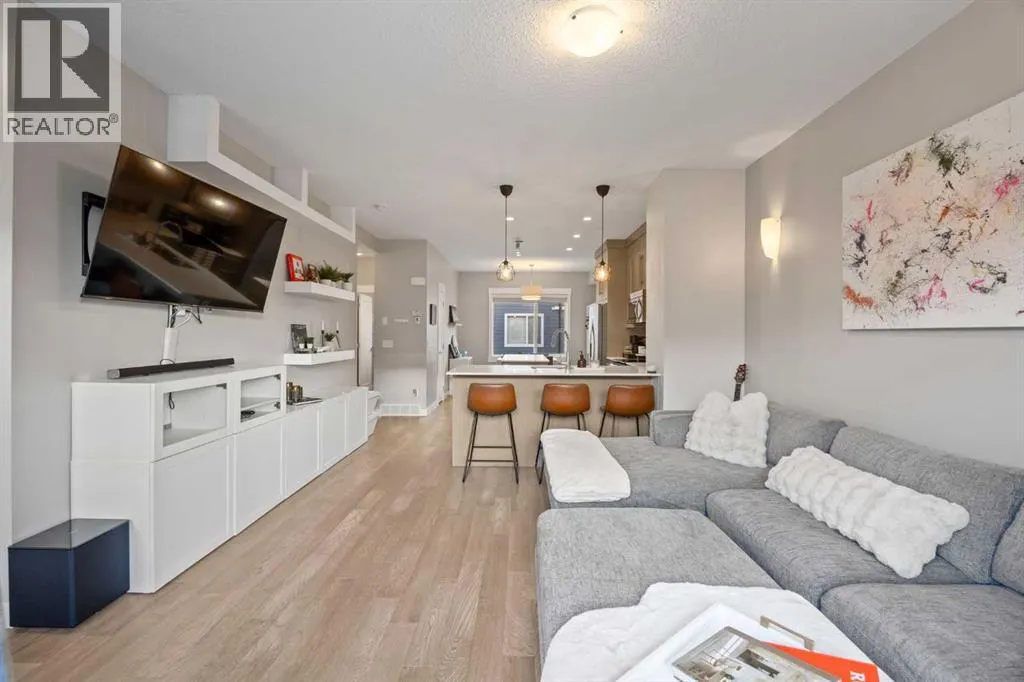 58, 111 Rainbow Falls Gate