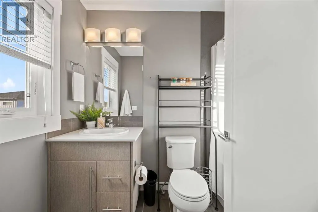 58, 111 Rainbow Falls Gate