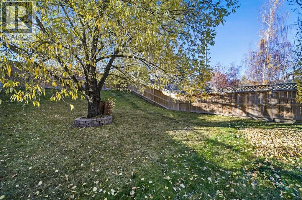 114 Valley Ponds Crescent NW