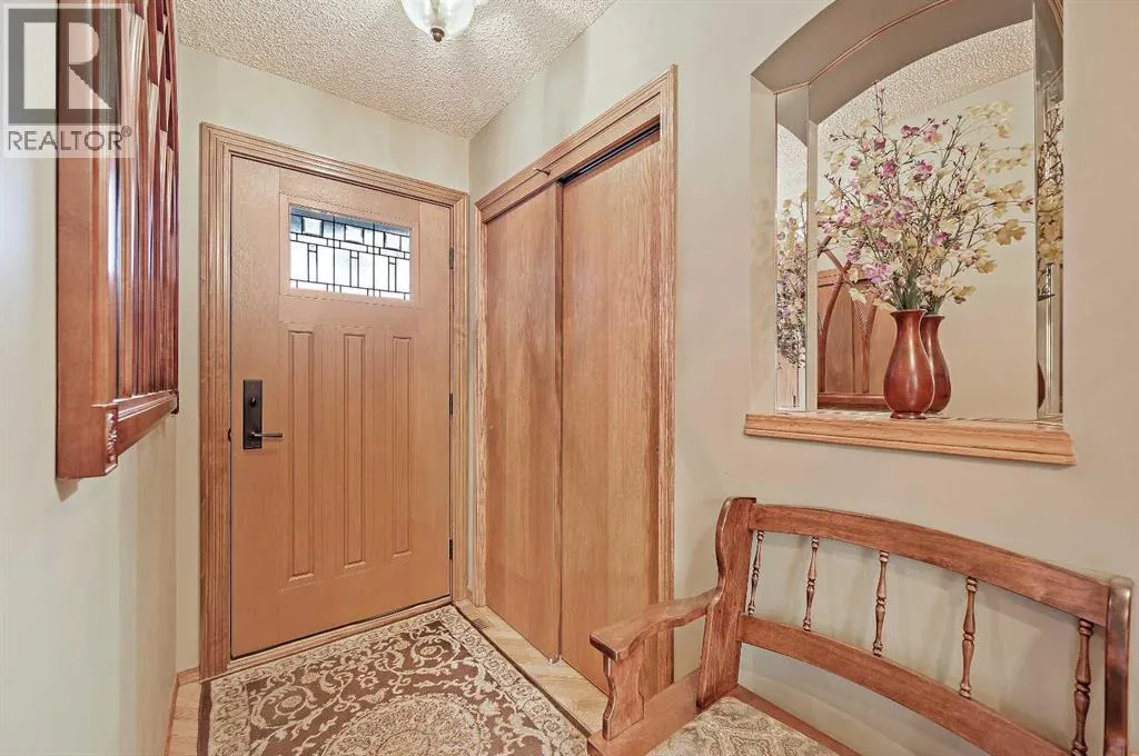 114 Valley Ponds Crescent NW