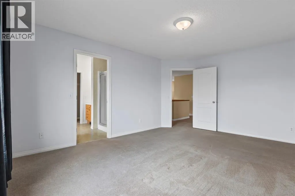 1043 Copperfield Boulevard SE