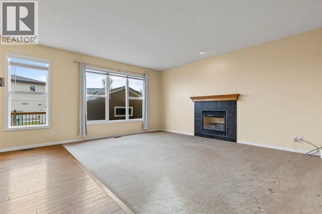 1043 Copperfield Boulevard SE