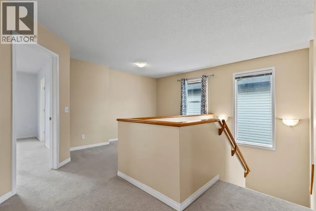 1043 Copperfield Boulevard SE