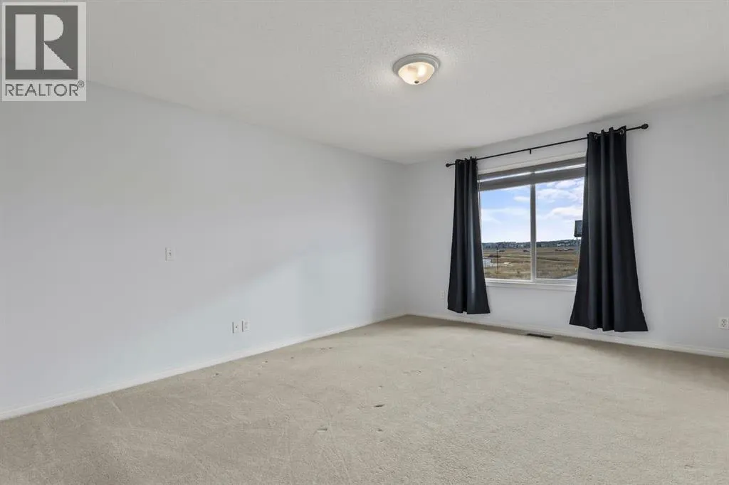 1043 Copperfield Boulevard SE