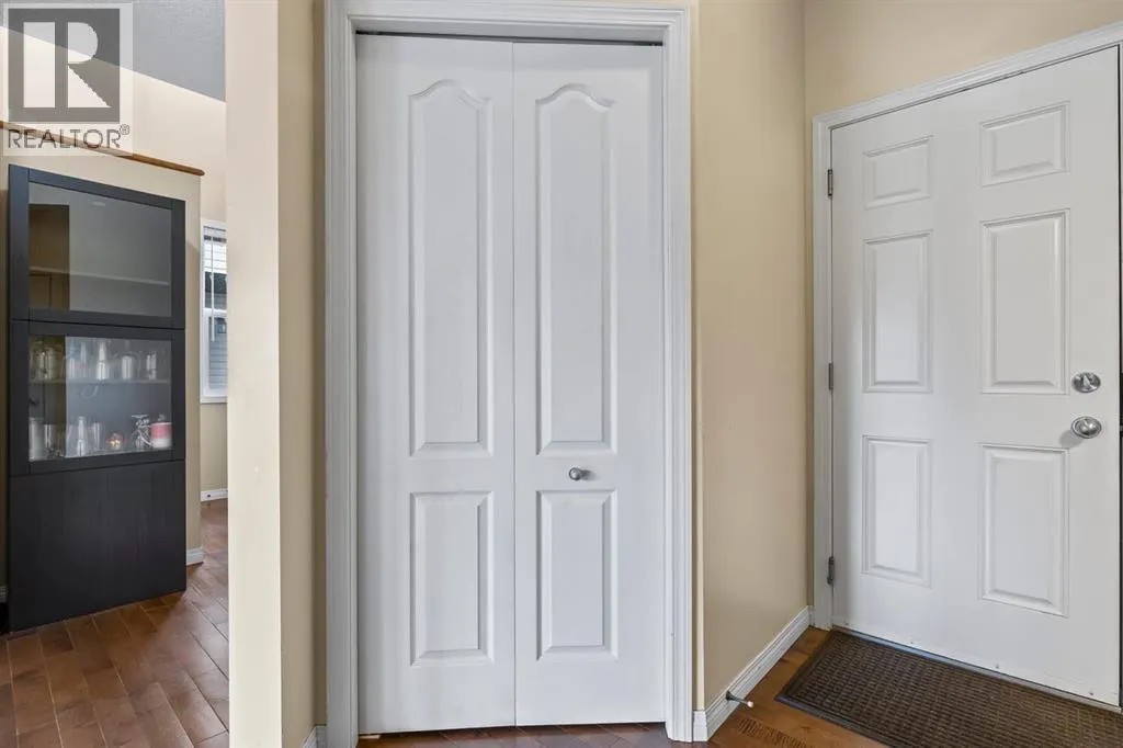 1043 Copperfield Boulevard SE