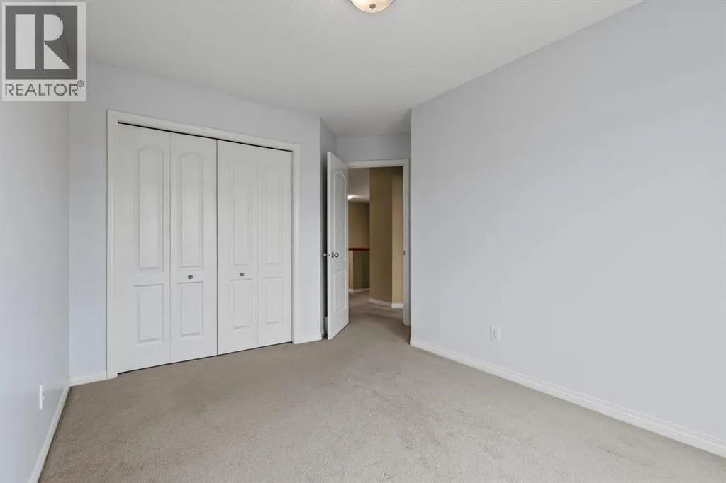 1043 Copperfield Boulevard SE