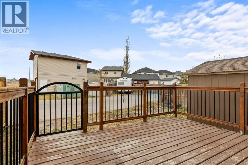 1043 Copperfield Boulevard SE