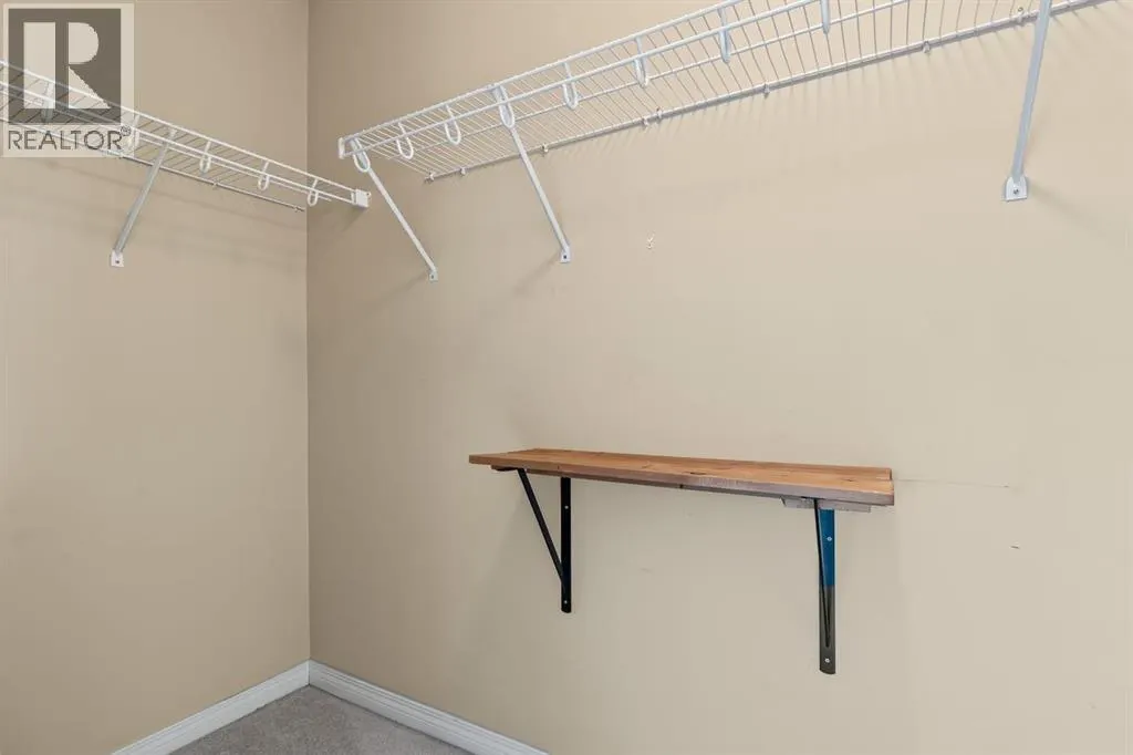 1043 Copperfield Boulevard SE