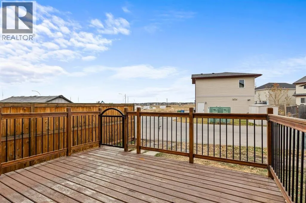 1043 Copperfield Boulevard SE