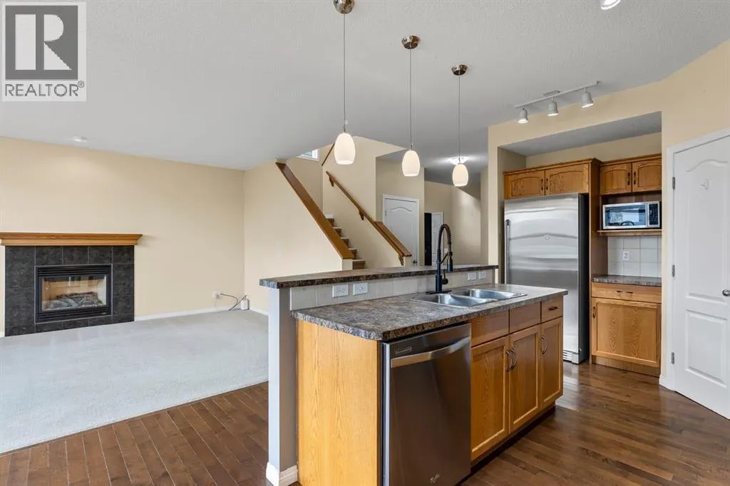 1043 Copperfield Boulevard SE