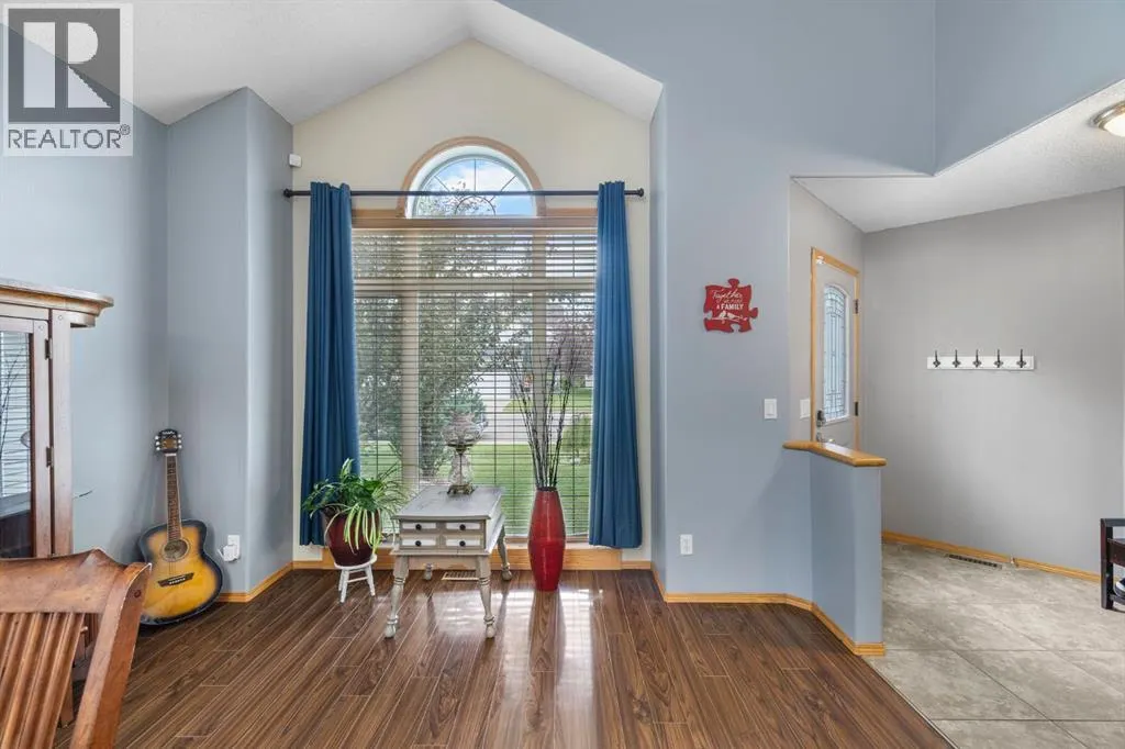 168 Fairways Drive NW