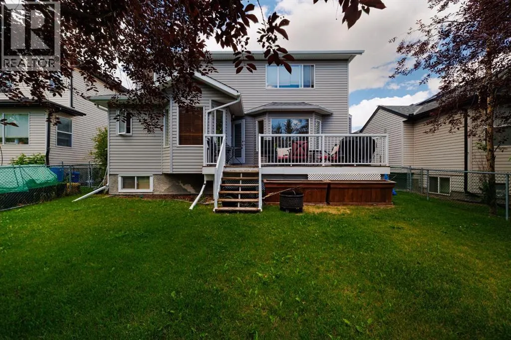 168 Fairways Drive NW