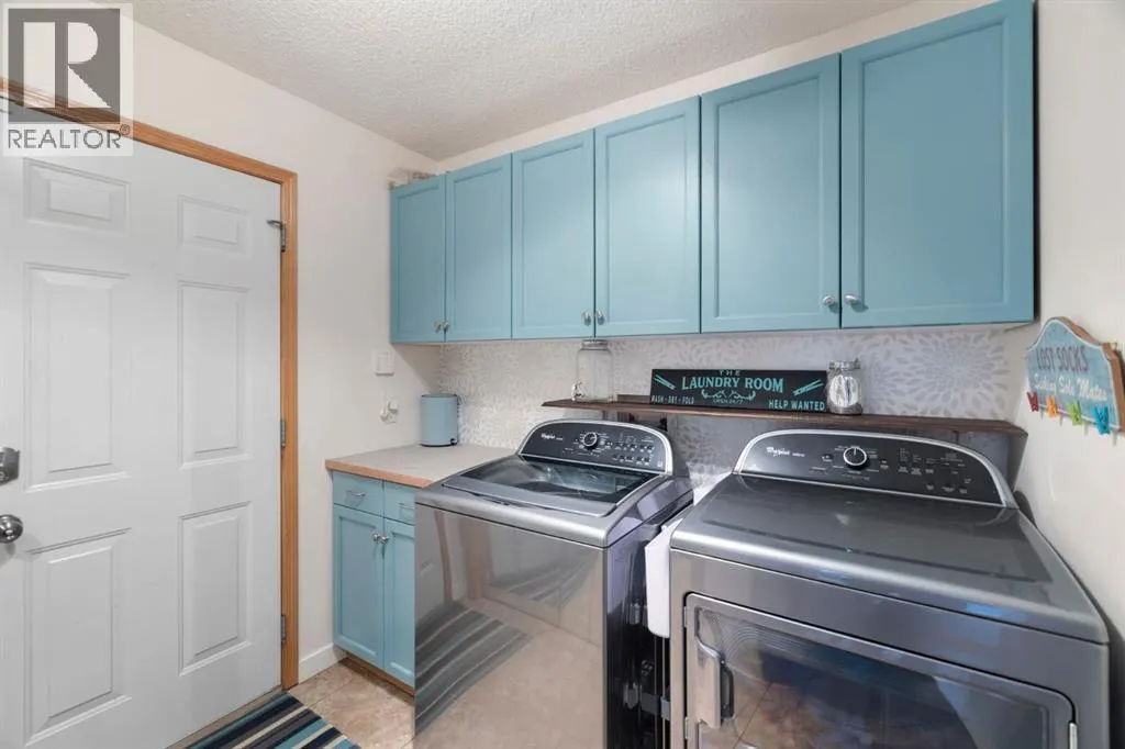 168 Fairways Drive NW