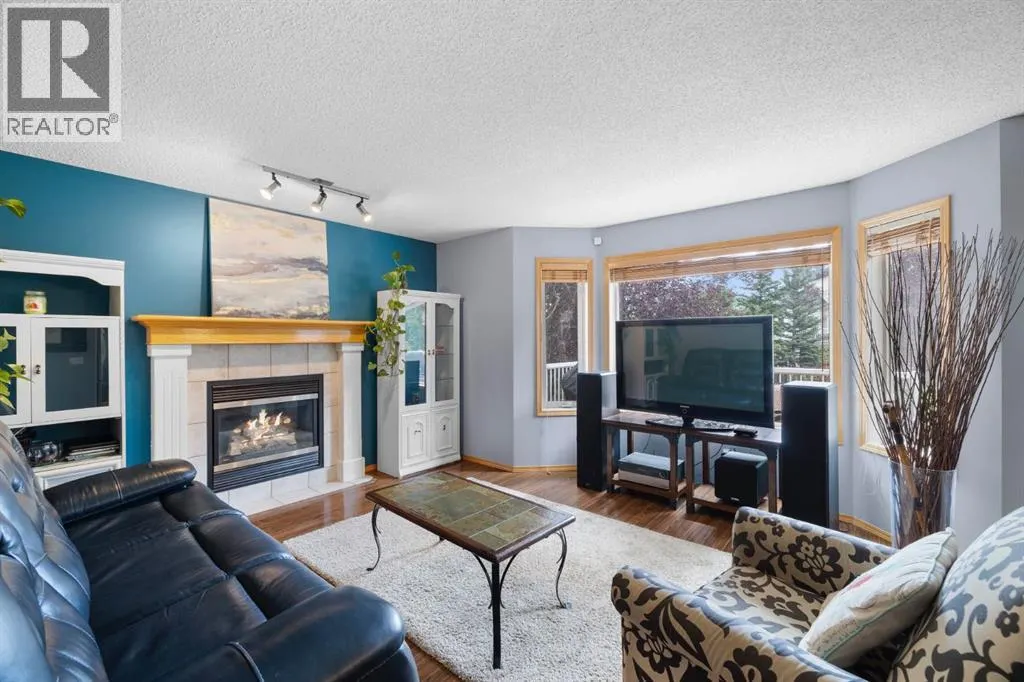 168 Fairways Drive NW