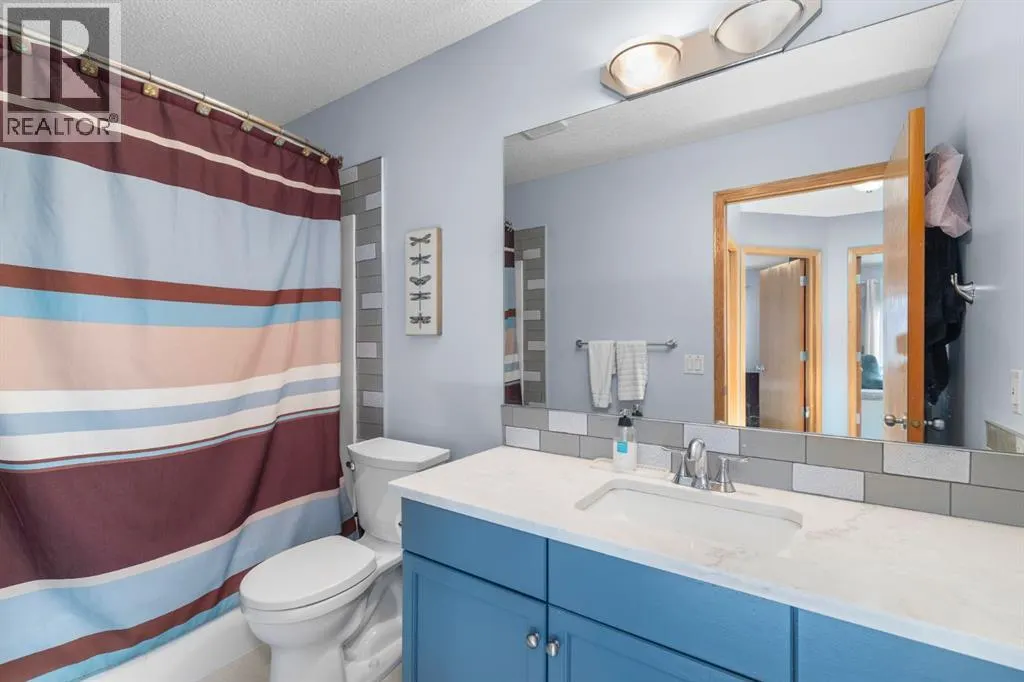 168 Fairways Drive NW