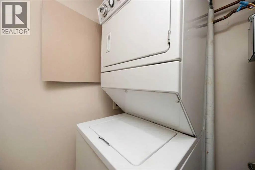 2308, 38 Riedel Street