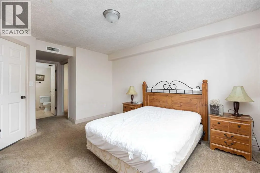 2308, 38 Riedel Street