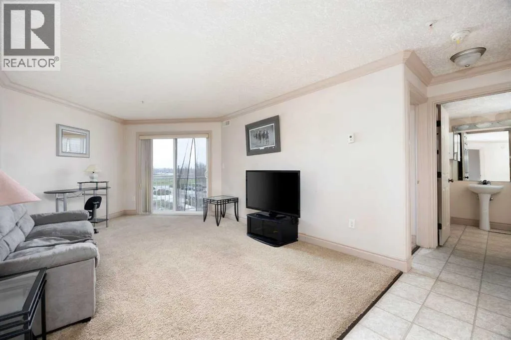 2308, 38 Riedel Street