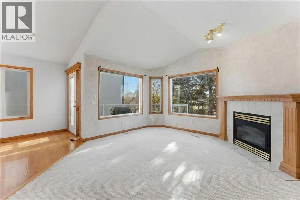 69 Scimitar Point NW