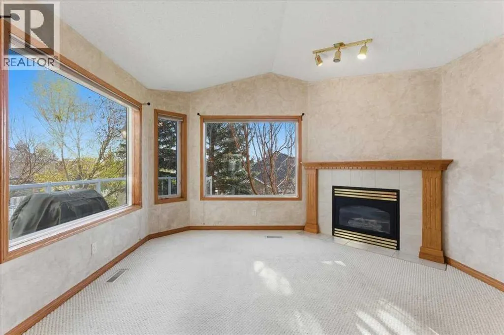 69 Scimitar Point NW