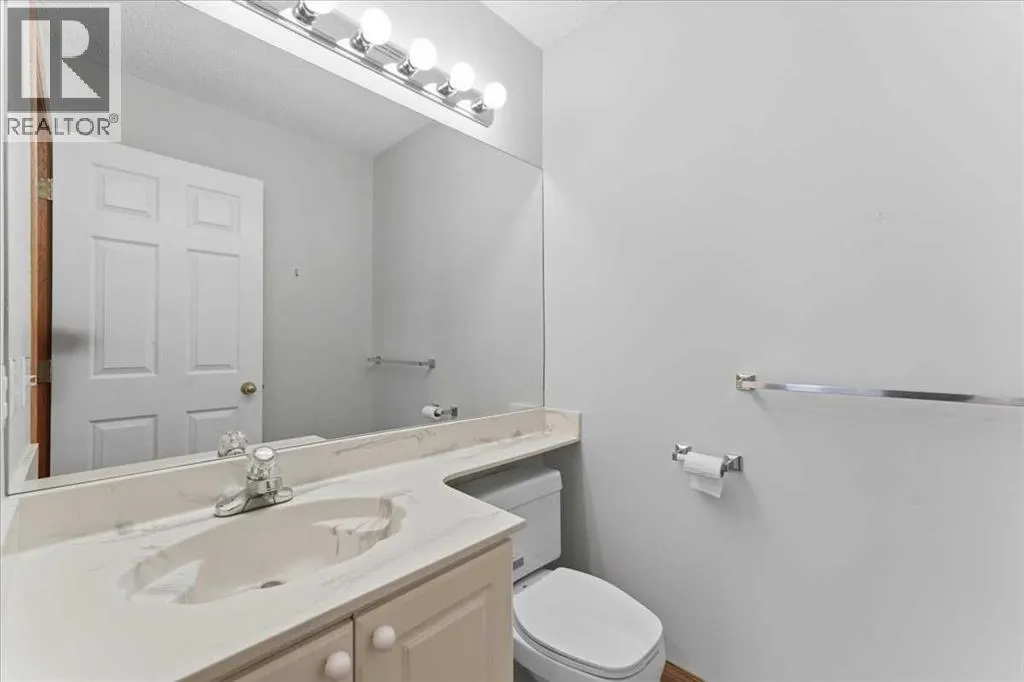 69 Scimitar Point NW