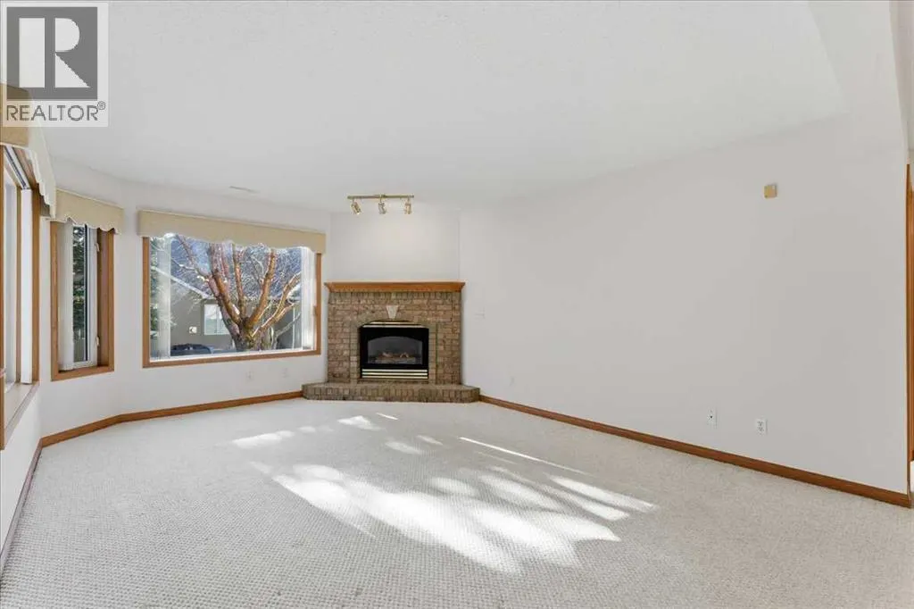 69 Scimitar Point NW