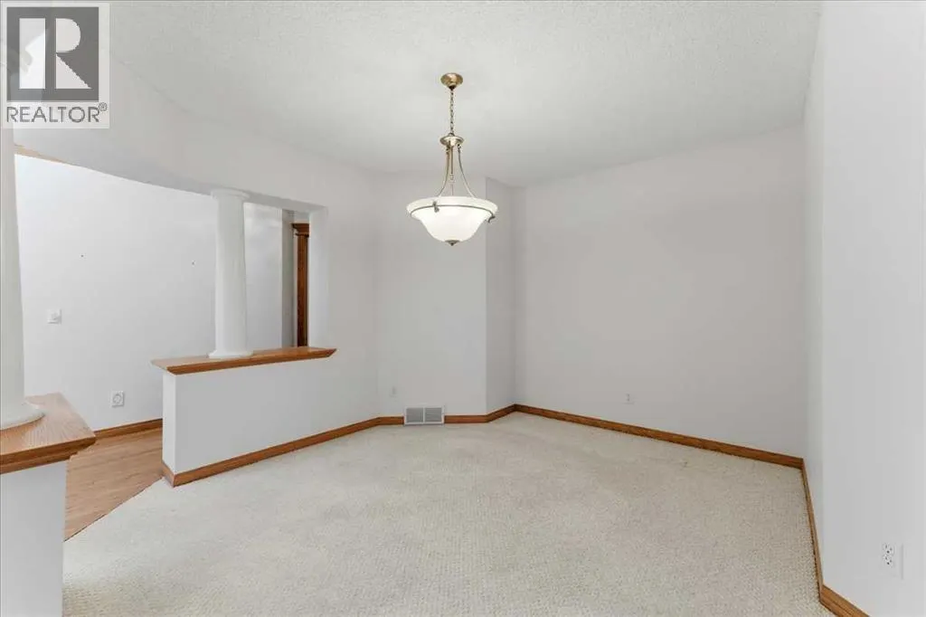 69 Scimitar Point NW