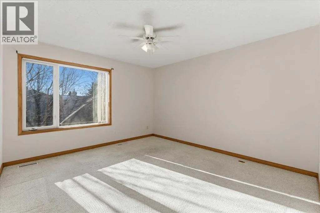 69 Scimitar Point NW