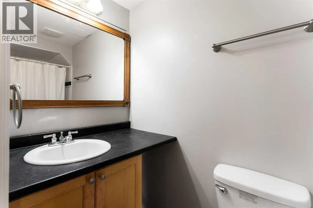 136 Parkside Crescent SE