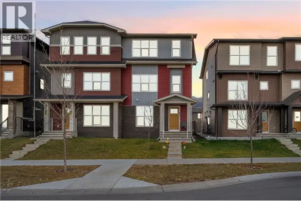 533 Savanna Boulevard NE