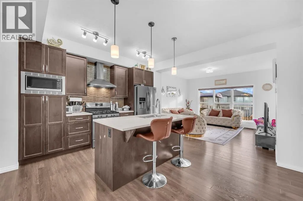 533 Savanna Boulevard NE