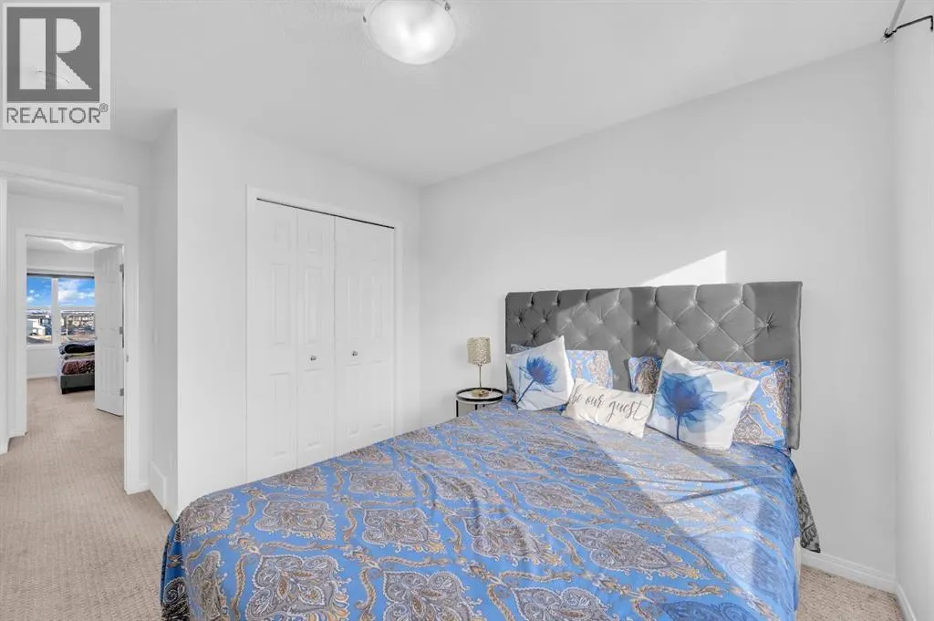 533 Savanna Boulevard NE