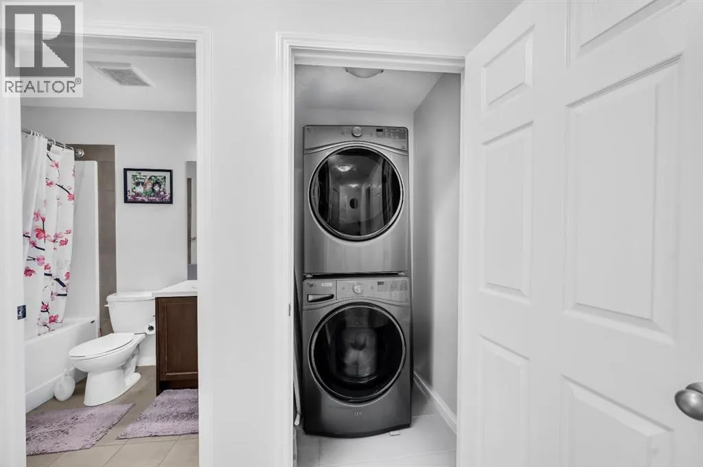 533 Savanna Boulevard NE