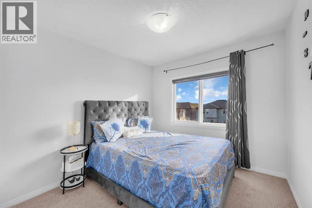 533 Savanna Boulevard NE