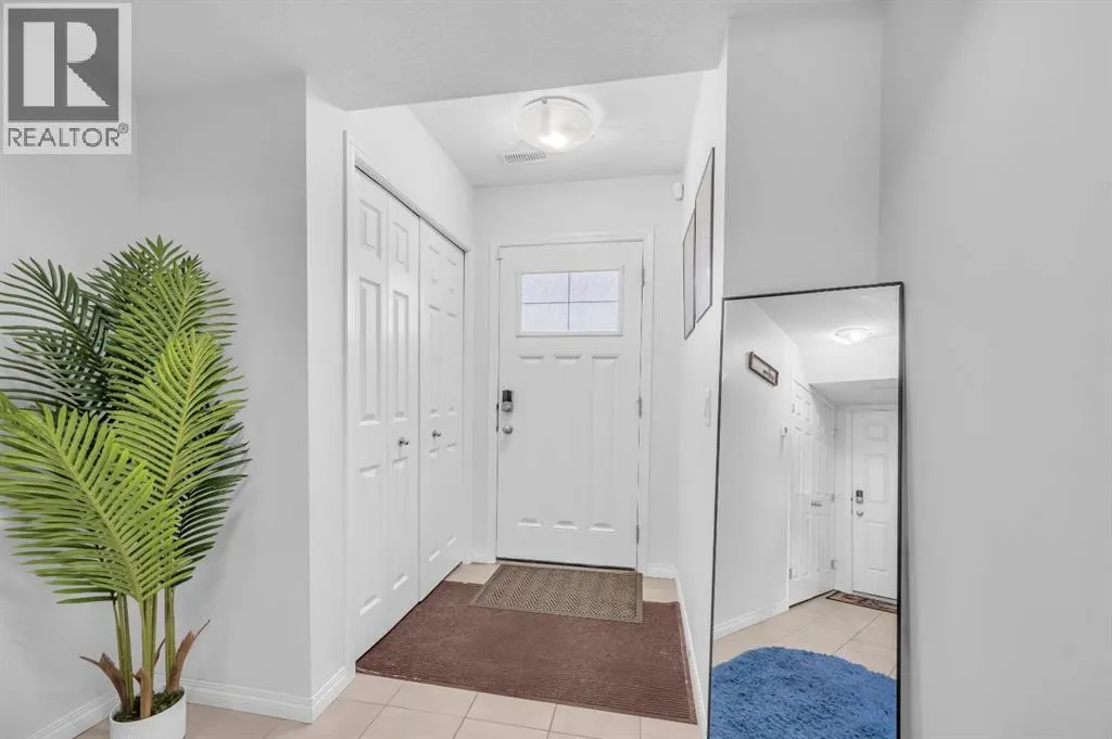 533 Savanna Boulevard NE