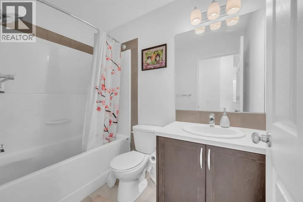 533 Savanna Boulevard NE