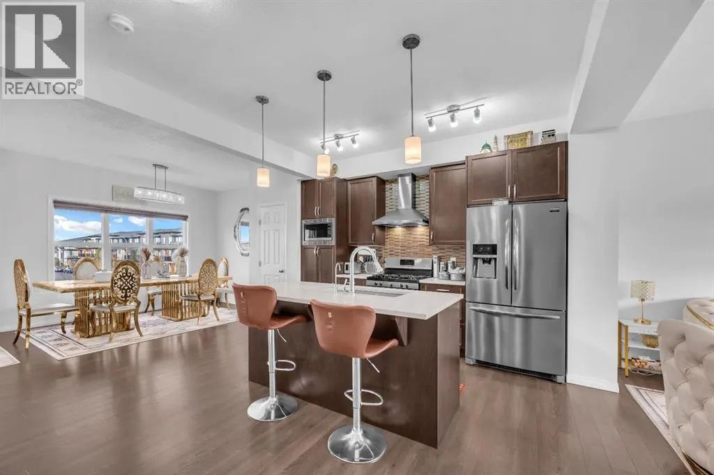 533 Savanna Boulevard NE