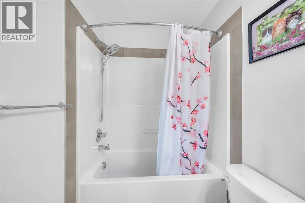 533 Savanna Boulevard NE