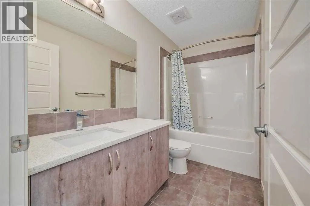 607 Nolanlake Villas NW