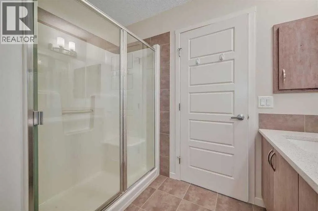 607 Nolanlake Villas NW